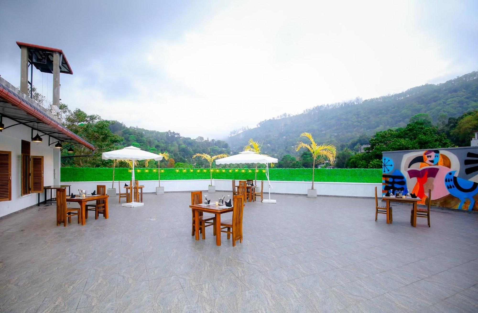 Hotel Crown Regency- Badulla Zewnętrze zdjęcie